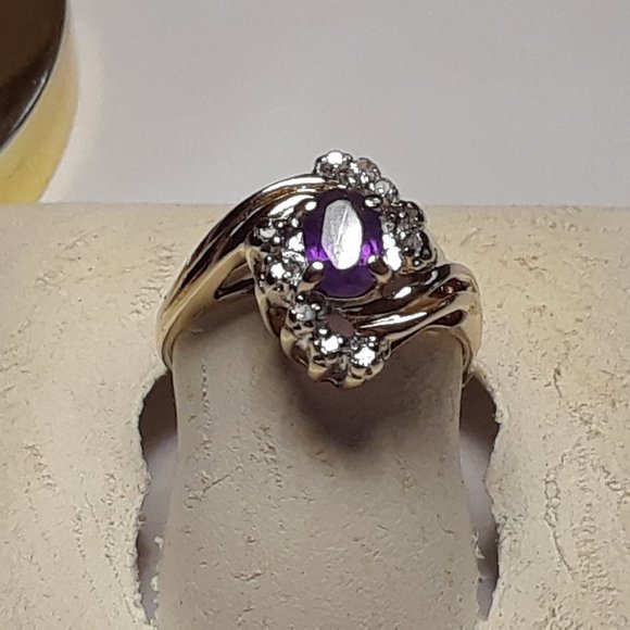 Estate .48ctw Natural Oval Amethyst & Diamond Offset 14Kt Yellow Gold Ring#17349 - Picture 2 of 5